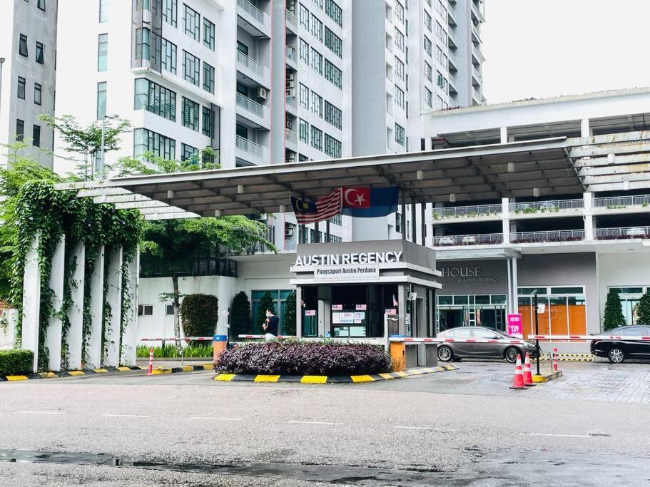 High Floor Austin Regency Mount Austin W Balcony 3 1pax 5 Mins Aeon Johor Bahru